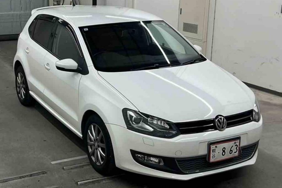 2013 VolksWagen Polo TSI Highline Automatic Miles 65k miles