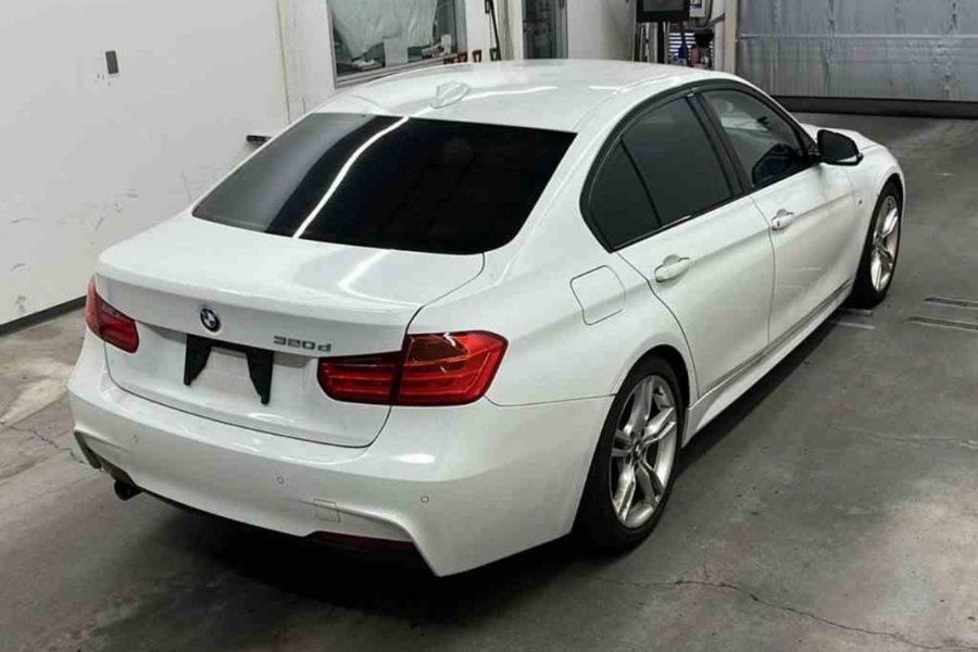 2014 BMW 320D - Image 2