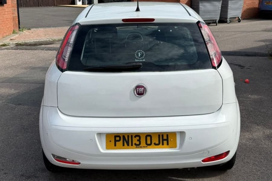 Fiat Punto 2013 for sale - Image 4