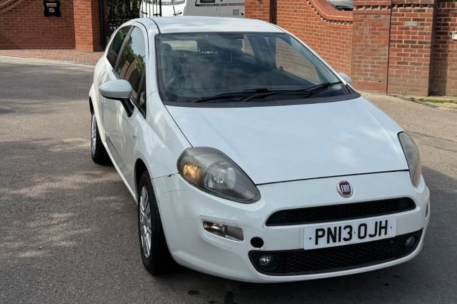 Fiat Punto 2013 for sale - Image 2