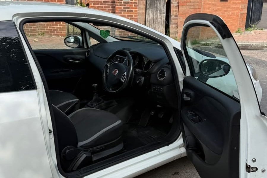 Fiat Punto 2013 for sale - Image 3